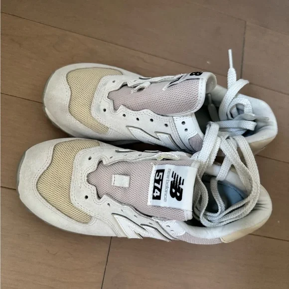 New Balance 574 - Picture 2 of 4